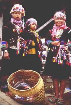 Kobiety z plemienia Akha w Laosie
