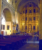 Wnętrze kościoła Santo Domingo w Oaxaca (62 KB)