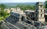 Pałac w Palenque (111 KB)