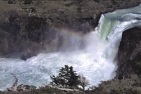 Wielki Wodospad w parku Tores del Paine (73 KB)