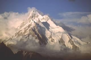 Jeden z najwyższych szczytów Karakorum - Kunyang Chhish