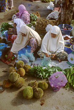 Sprzedawczynie durianów w Kota Bharu