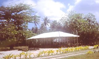 Typowy dom na Samoa - fale