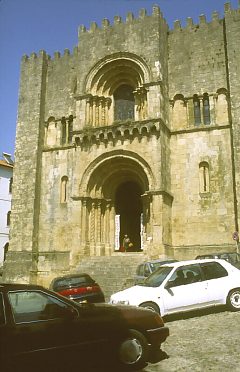 Fasada starej katedry, Coimbra
